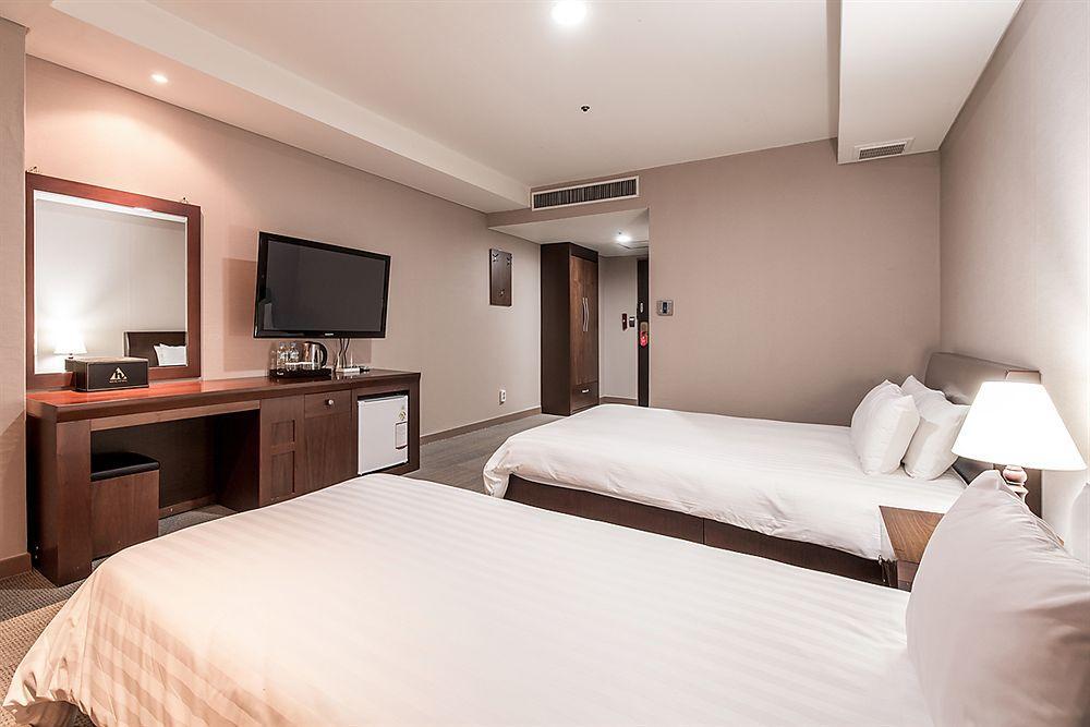 New Hilltop Hotel Seul Exterior foto